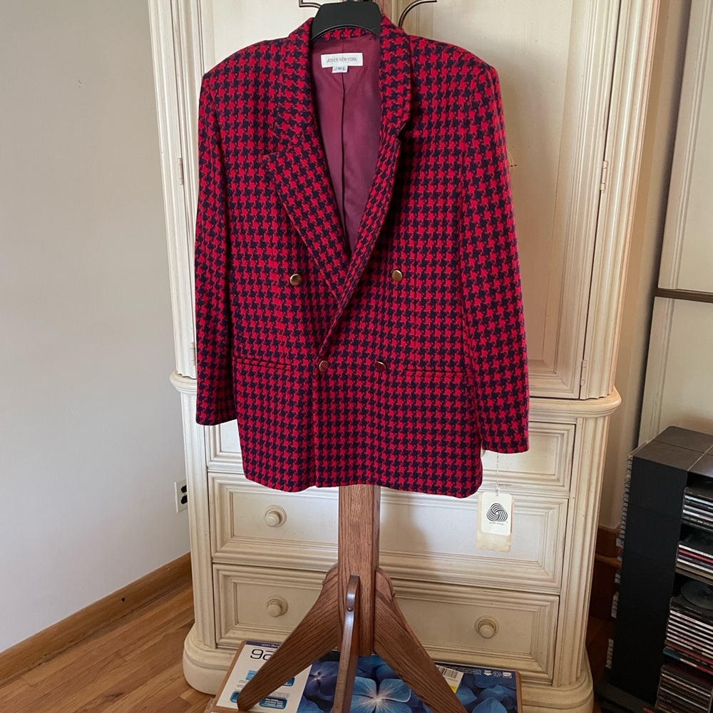 Jones New York Red and Black Houndstooth Blazer